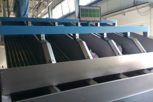 Sorting conveyor belts